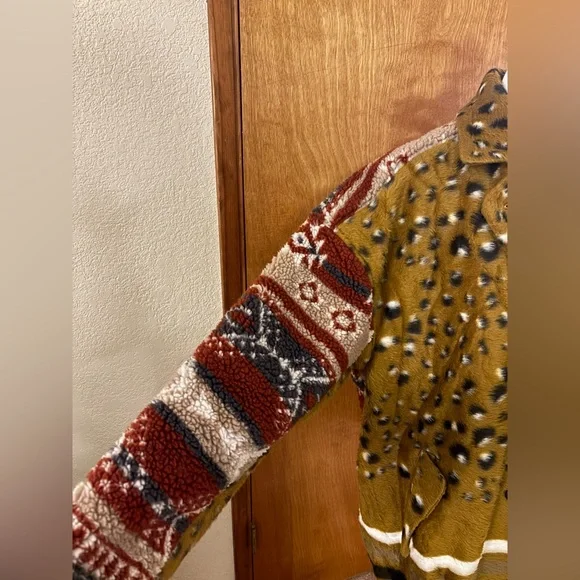 Anthropology Pilcro Aztec Leopard Print Faux Fur Jacket - Picture 6 of 14